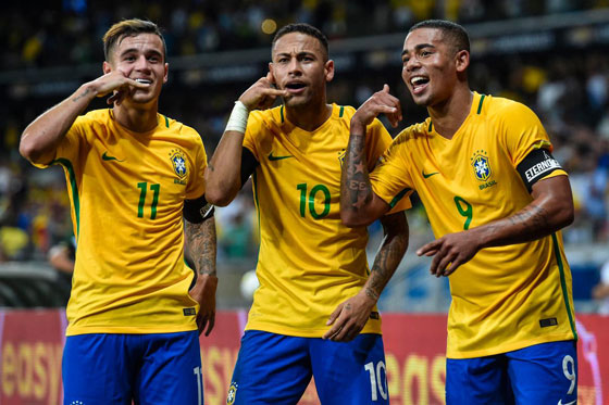 بالصور..  قصات شعر مختلفة للاعب البرازيلي نيمار خلال المونديال صورة رقم 5