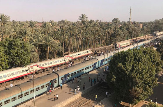 برلماني مصري يطالب باستقالة وزير النقل بعد انقلاب قطار الصعيد صورة رقم 11