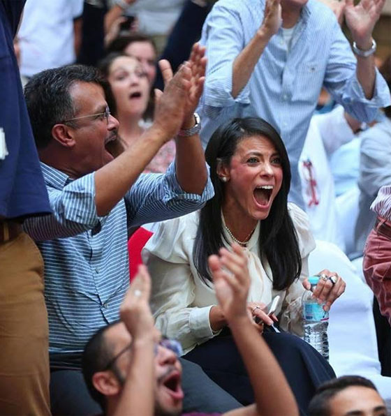 صور وزيرة مصرية عاشت لحظات عصبية خلال مباراة نهائي كأس العالم صورة رقم 5