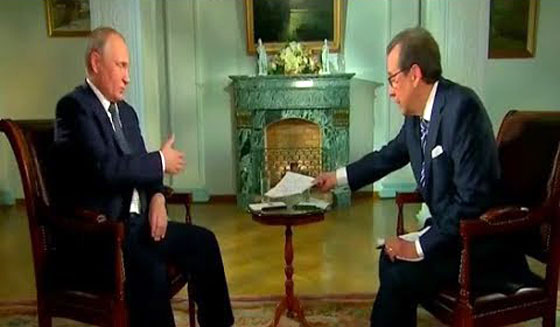 بالفيديو.. بوتين يتجاهل يد مذيع فوكس ويطلب منه الصبر صورة رقم 3