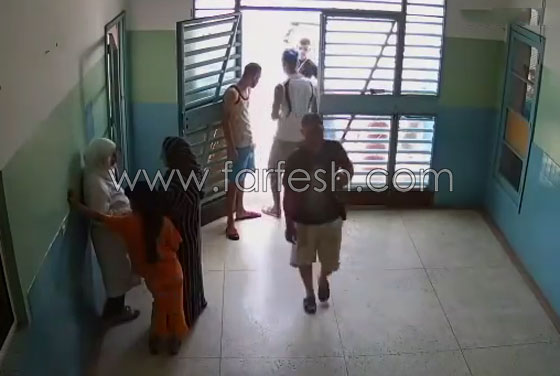 فيديو صادم.. مشاجرة بالسيوف داخل مستشفى مغربي تثير الذعر صورة رقم 1
