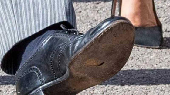  ثقب في حذاء الأمير هاري يثير السخرية على مواقع التواصل صورة رقم 5