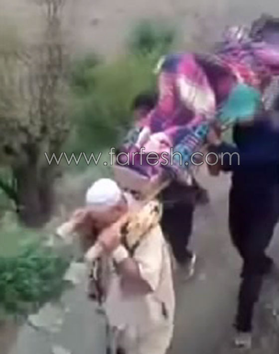 فيديو مؤثر.. نقل مريضة أغمى عليها على نعش الأموات في المغرب! صورة رقم 6