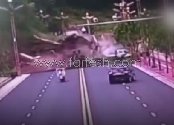 فيديو صادم.. انهيار جانب جبلي على طريق في الصين صورة رقم 2