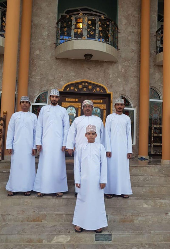 صور  التوأم السيامي العماني صفا ومروة بعد 11 عاما من عملية الفصل  بأمر ملك السعودية صورة رقم 9