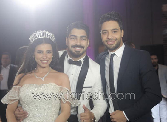 صور وفيديو زفاف مينا عطا نجم  ستار أكاديمي: العروس تخطف الأنظار  صورة رقم 16