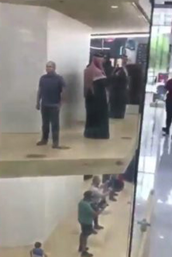 السلطات الكويتية تغلق متجرا لبيع المجسمات اتهمه رجل دين ببيع الأصنام! صورة رقم 8