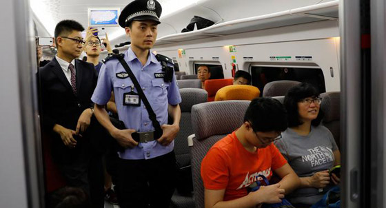 هونغ كونغ تفتتح خطاً لقطار فائق السرعة.. صور صورة رقم 4