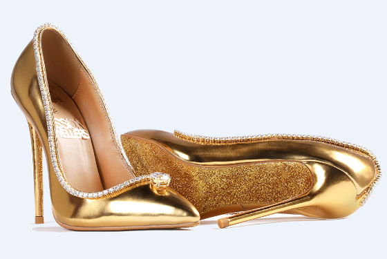 دبي تعرض أغلى حذاء نسائي في العالم بقيمة 17 مليون دولار! صورة رقم 5