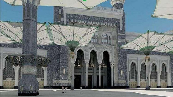 بدأ العد التنازلي لتركيب أكبر مظلة في العالم بساحة المسجد الحرام صورة رقم 2