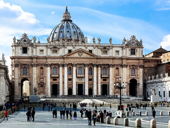 عدد سكانها أقل من ألف شخص.. تعرفوا على دولة الفاتيكان أصغر دولة في العالم صورة رقم 12
