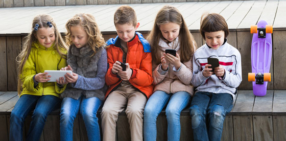  ما سبب  تفضيل الأطفال لدردشة الإنترنت بدل اللقاء المباشر؟ صورة رقم 4