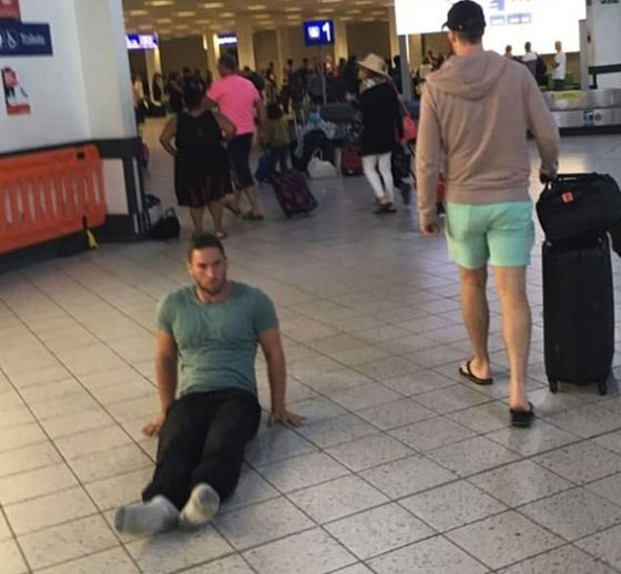 شاب مشلول يقاضي مطارا دوليا بعد تعرضه للإهانة.. فيديو وصور صورة رقم 1