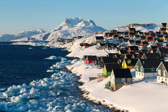 جرينلاند.. تعرفوا على أكبر جزيرة في العالم وسحرها المتجمد! صور صورة رقم 1