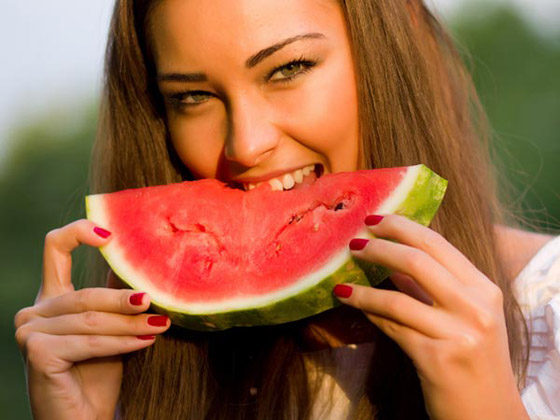 مجموعة فوائد مذهلة من البطيخ للحفاظ على جمالك صورة رقم 4