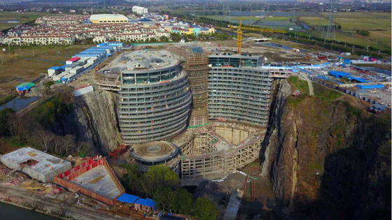 صور أول فندق تحت الأرض في الصين صورة رقم 2