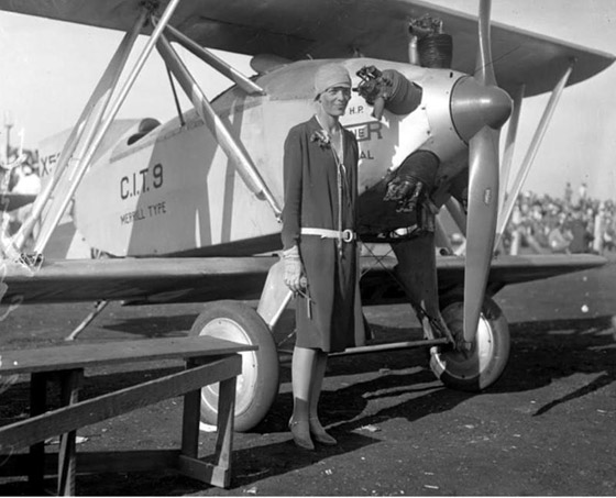 اليكم أبرز الأدوار التي لعبتها المرأة في الطيران المدني حول العالم صورة رقم 1