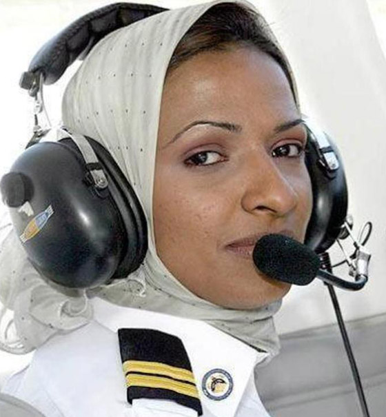 اليكم أبرز الأدوار التي لعبتها المرأة في الطيران المدني حول العالم صورة رقم 7