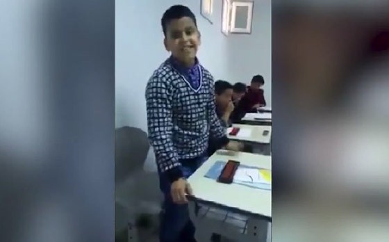 فيديو مذهل: طفل عربي عبقري يتحدى الآلة الحاسبة  صورة رقم 1