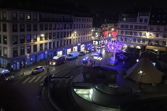 فرنسا: مقتل 3 وإصابة 12 شخصا في عملية إطلاق نار في سوق عيد الميلاد صورة رقم 20