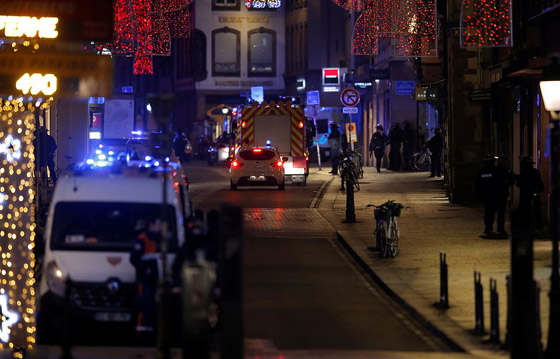 فرنسا: مقتل 3 وإصابة 12 شخصا في عملية إطلاق نار في سوق عيد الميلاد صورة رقم 27