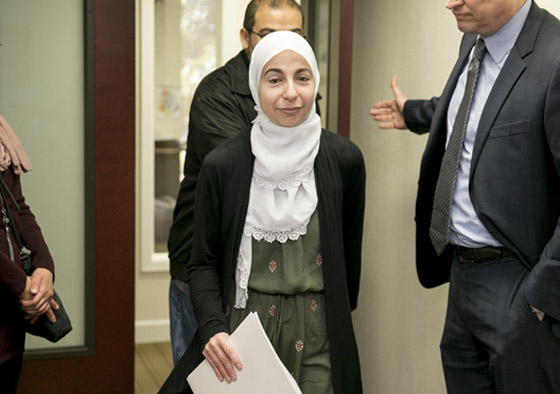 طرد معلمة مسلمة من مدرسة أمريكية لرفضها التعهد بعدم مقاطعة إسرائيل! صورة رقم 3