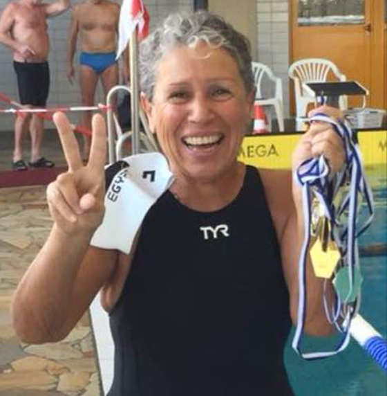  صورة رقم 2 - فيديو وصور سباحة مصرية، 76عامًا، تحرز بطولات عالمية في السباحة