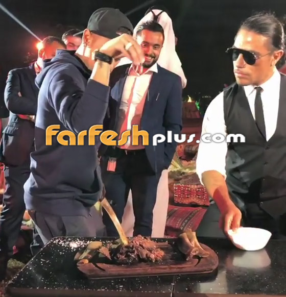 بالفيديو.. نيمار يستعرض مهاراته بالطهي مع الطباخ التركي حبيب الملح صورة رقم 5