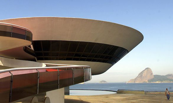 بالصور.. أبنية مدهشة جعلت من ريو دي جانيرو عاصمة العمارة صورة رقم 3