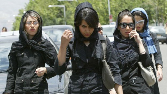 كيف كانت حياة نساء إيران قبل الثورة الإسلامية وكيف غيرت حياتهن؟ صورة رقم 11