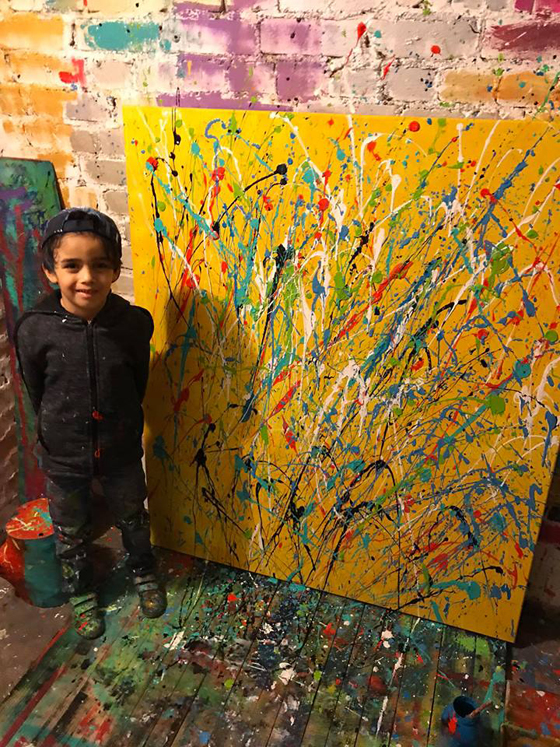 طفل معجزة (6 أعوام) يبهر عشاق الفن ويبيع اللوحة بـ1000 يورو صورة رقم 13