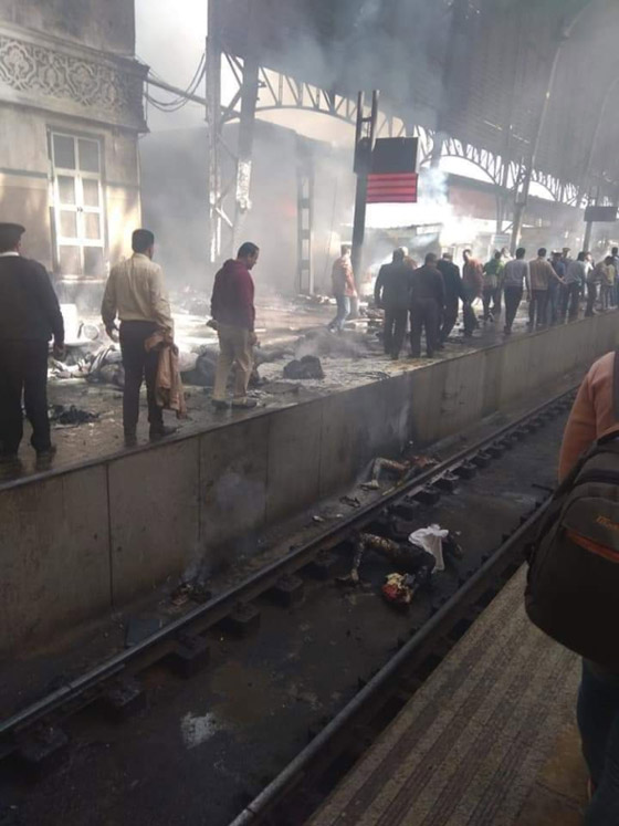بالفيديو والصور: عشرات القتلى والجرحى بحريق في محطة قطارات القاهرة صورة رقم 2