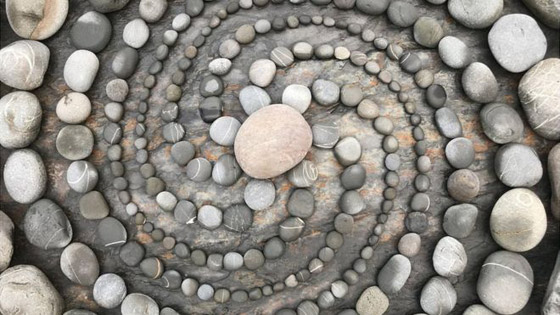  بالصور: فن تنسيق الأحجار الرائع .. يتحدى الجاذبية صورة رقم 17
