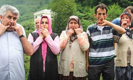 بالفيديو والصور: قرية ((جاناتشي)) التركية تعتمد الصفير لغةً للتواصل صورة رقم 5