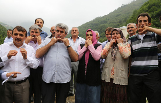 بالفيديو والصور: قرية ((جاناتشي)) التركية تعتمد الصفير لغةً للتواصل صورة رقم 6