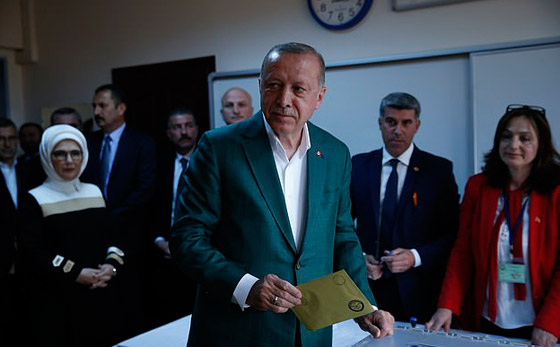 انتخابات اسطنبول: تعرفوا على التركي الذي هزم الرئيس أردوغان مرتين! صورة رقم 25