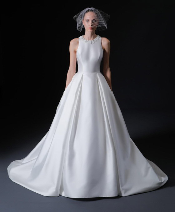 تصاميم فساتين زفاف عام 2020 تظهر تأثير ميغان ماركل القوي صورة رقم 3