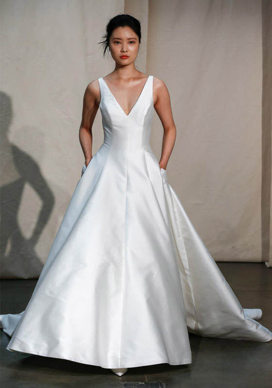 تصاميم فساتين زفاف عام 2020 تظهر تأثير ميغان ماركل القوي صورة رقم 4
