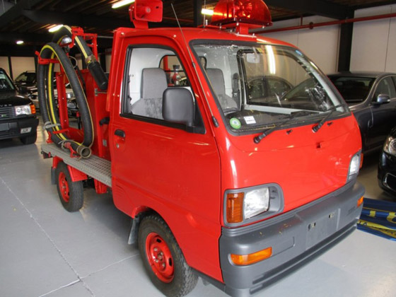 شركة يابانية تكشف عن أصغر سيارة إطفاء حرائق في العالم! فيديو صورة رقم 5