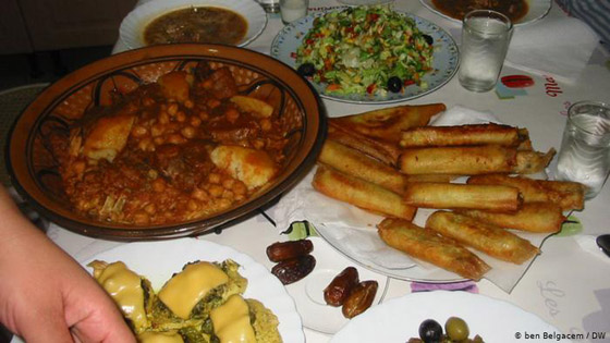 بالصور: أشهى الأطباق تزين موائد العرب في رمضان صورة رقم 3