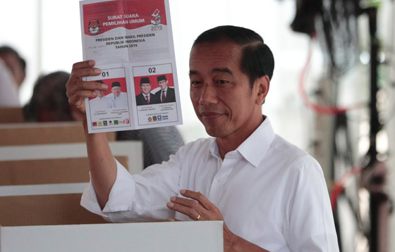 قتلى وجرحى بعد إعلان نتائج الانتخابات الرئاسية في جاكرتا الإندونيسية صورة رقم 6