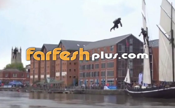 بالفيديو: رجال يحلقون في سماء بريطانيا بفضل بذلات بمحركات نفاثة صورة رقم 3