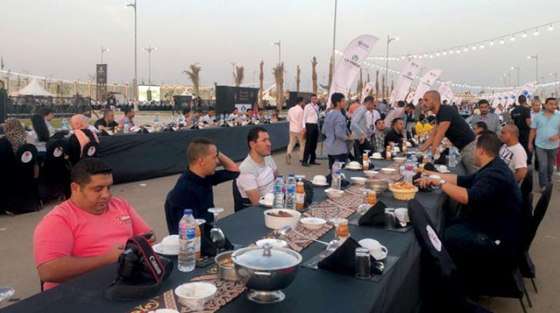 مجدداً.. مصر تدخل موسوعة غينيس بأطول مائدة لطعام الإفطار صورة رقم 15