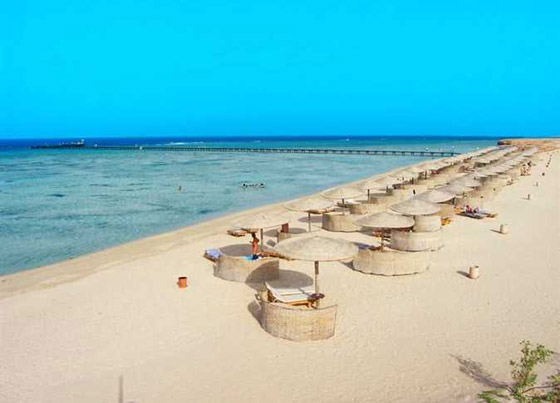 بالصور: أجمل الشواطئ العربية الراقية والنظيفة لقضاء وقت صيفي ممتع صورة رقم 3