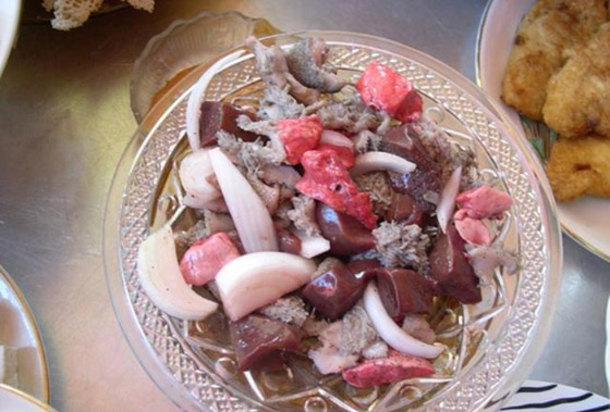  صور: أشهر أكلات الدول العربية في عيد الأضحى..إحداهن تأكل اللحوم نيئة صورة رقم 3