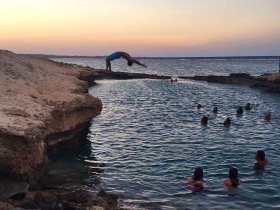 شاطئ النيزك في مصر.. جنة سرية تجذب محبي السفر من حول العالم صورة رقم 10