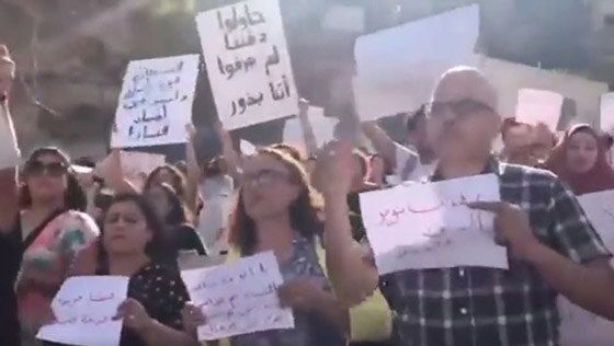 (ليش تموت).. الصرخات تعلو بالمظاهرات بمسقط رأس إسراء غريب! فيديو صورة رقم 6