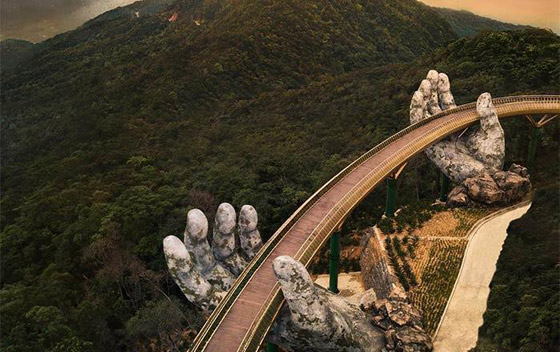 جسر فيتنام الذهبي.. ممر في السماء تحمله يد الأرض صورة رقم 15