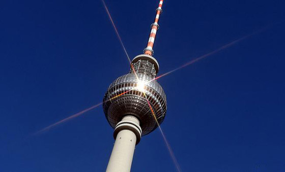 أهم 10 أماكن ومعالم سياحية لا يجب أن تفوتك عند زيارة برلين الألمانية صورة رقم 1