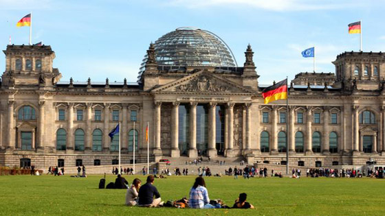 أهم 10 أماكن ومعالم سياحية لا يجب أن تفوتك عند زيارة برلين الألمانية صورة رقم 3